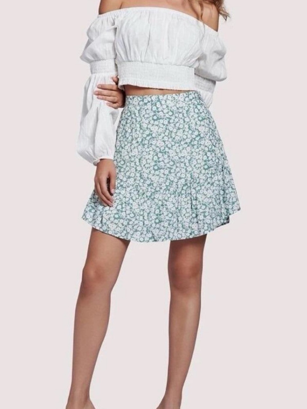 LOST + WANDER / Floral Mini Skirt/ XS/ waist-26”/ Length-17”/ NWT